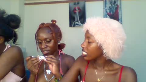 Snapshot of norababy20 chatting on 27, 6, 2026 Norababy20 online show from 27, 6, 2026