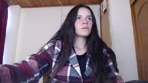 Snapshot of noreen_ chatting on 8, 5, 2026 noreen_ online show from 8, 5, 2026