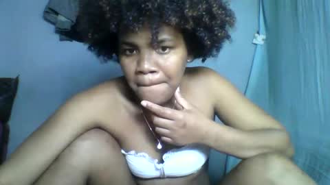 Snapshot of nosminah01 chatting on 16, 9, 2025 nosminah01 online show from 16, 9, 2025