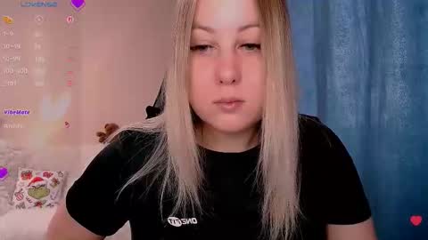 Snapshot of not_nakedcat chatting on 3, 3, 2026 hi glad to chat online show from 3, 3, 2026