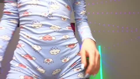 Hello My name is Helene NTMU  Finger up if u like what u see online show from 16, 1, 2025