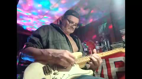 notflamingfart online show from 17, 12, 2025