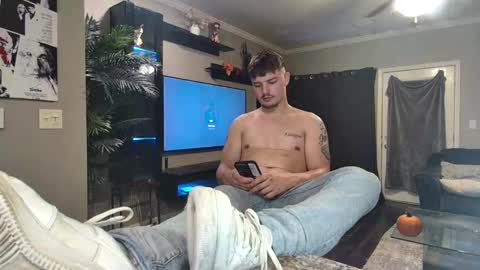 Snapshot of notoribliss chatting on 19, 10, 2025 Riley online show from 19, 10, 2025