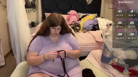 NotUrBabyMoms online show from 1, 1, 2025