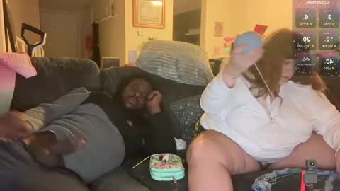 NotUrBabyMoms online show from 15, 11, 2025