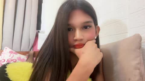 Snapshot of nova_licious chatting on 11, 5, 2026 nova_licious online show from 11, 5, 2026