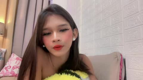 Snapshot of nova_licious chatting on 12, 5, 2026 nova_licious online show from 12, 5, 2026