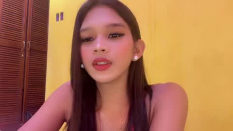 Snapshot of nova_licious chatting on 28, 5, 2026 nova_licious online show from 28, 5, 2026