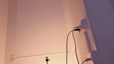 Nova Salvatore online show from 8, 2, 2026