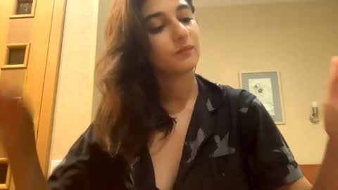 Snapshot of novacryptixx chatting on 20, 11, 2025 Kate online show from 20, 11, 2025