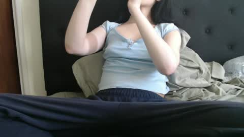 Snapshot of novafrey chatting on 16, 6, 2026 Olivia online show from 16, 6, 2026