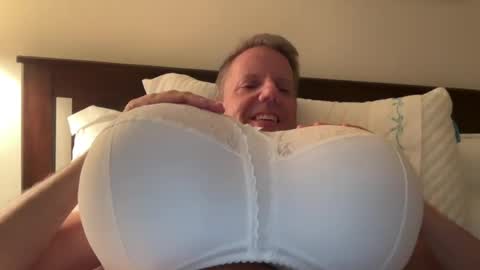 Snapshot of nudman64 chatting on 31, 7, 2026 Don online show from 31, 7, 2026
