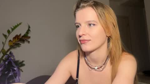 Snapshot of nura_foxx chatting on 13, 2, 2026 nura_foxx online show from 13, 2, 2026