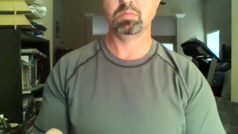 Snapshot of nvrenuff1979 chatting on 2, 3, 2026 nvrenuff1979 online show from 2, 3, 2026