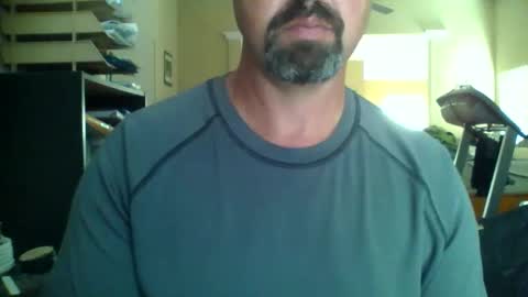 nvrenuff1979 online show from 14, 4, 2026