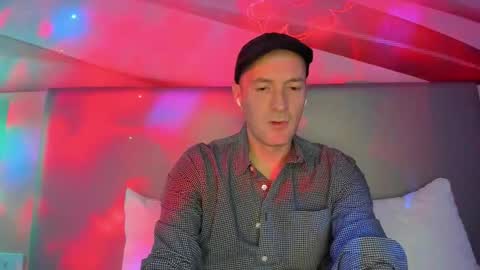 Snapshot of nyhudsonvalleyfun chatting on 4, 12, 2025 HudsonValleyNYfun online show from 4, 12, 2025