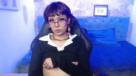 nyxie online show from 8, 9, 2025