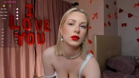 Lynna online show from 18, 2, 2025