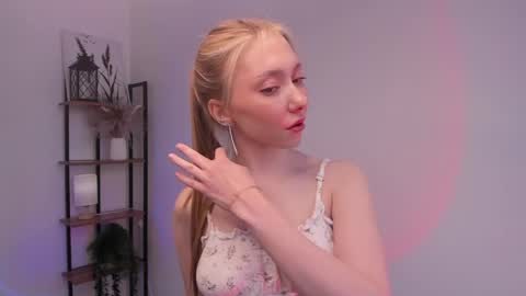 Lynna online show from 24, 5, 2026