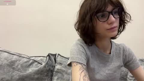 Thea online show from 25, 2, 2026