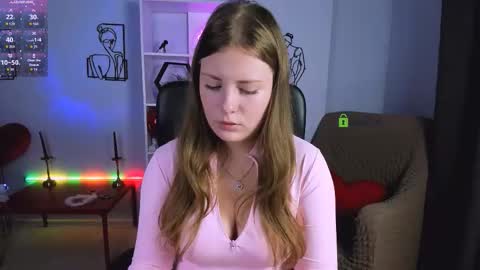 Snapshot of odri_sweet chatting on 2, 10, 2025 odri_sweet online show from 2, 10, 2025