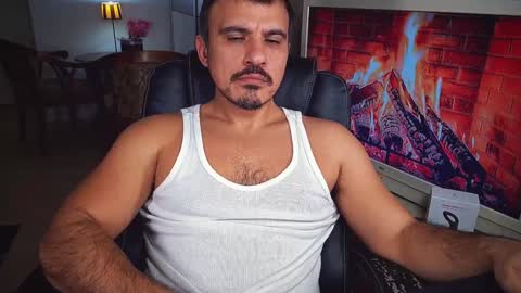 Snapshot of officeman7 chatting on 7, 12, 2024 officeman7 online show from 7, 12, 2024