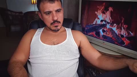 Snapshot of officeman7 chatting on 27, 12, 2024 officeman7 online show from 27, 12, 2024