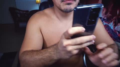 Snapshot of officeman7 chatting on 31, 12, 2024 officeman7 online show from 31, 12, 2024