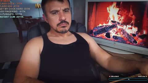 Snapshot of officeman7 chatting on 10, 11, 2025 officeman7 online show from 10, 11, 2025