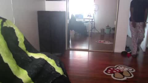 Snapshot of officialmoneyxxx chatting on 7, 12, 2024 Money online show from 7, 12, 2024