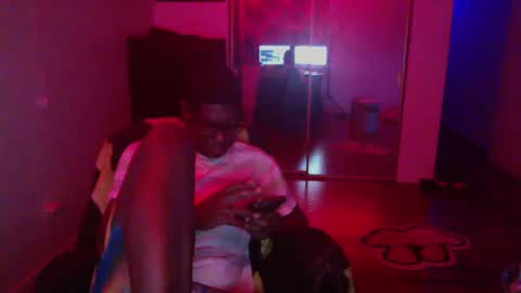 Snapshot of officialmoneyxxx chatting on 14, 12, 2024 Money online show from 14, 12, 2024