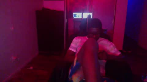 Snapshot of officialmoneyxxx chatting on 14, 12, 2024 Money online show from 14, 12, 2024