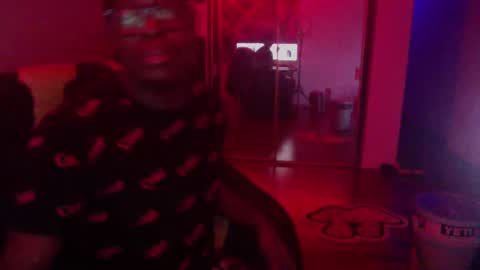 Snapshot of officialmoneyxxx chatting on 18, 12, 2024 Money online show from 18, 12, 2024