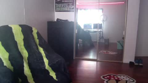 Snapshot of officialmoneyxxx chatting on 21, 12, 2024 Money online show from 21, 12, 2024