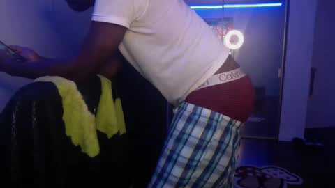 Snapshot of officialmoneyxxx chatting on 22, 12, 2024 Money online show from 22, 12, 2024