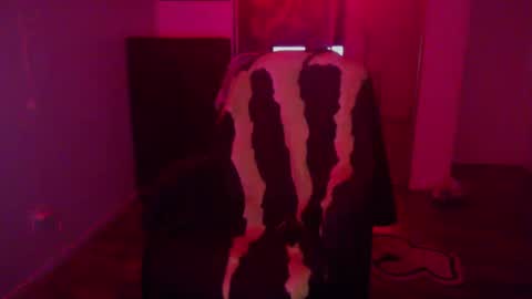 Snapshot of officialmoneyxxx chatting on 14, 1, 2025 Money online show from 14, 1, 2025