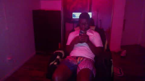 Snapshot of officialmoneyxxx chatting on 15, 1, 2025 Money online show from 15, 1, 2025