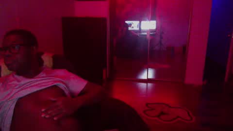 Snapshot of officialmoneyxxx chatting on 23, 1, 2025 Money online show from 23, 1, 2025