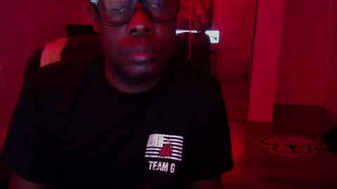 Snapshot of officialmoneyxxx chatting on 6, 10, 2025 Money online show from 6, 10, 2025