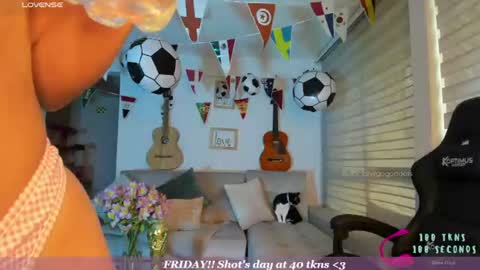    Help me reach 50 thumbs up online show from 3, 7, 2026