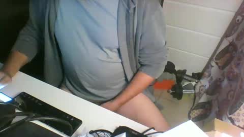 Snapshot of ofmtfs10 chatting on 5, 12, 2025 ofmtfs10 online show from 5, 12, 2025