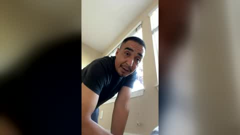 Snapshot of ofuentes chatting on 23, 6, 2026 ofuentes online show from 23, 6, 2026