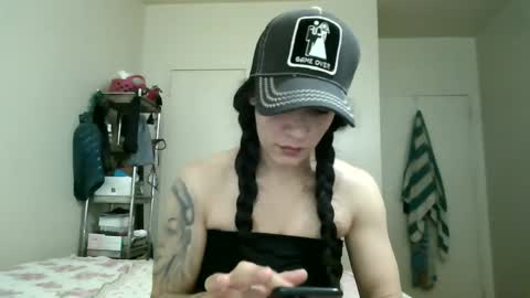Lit en Cama online show from 24, 2, 2025