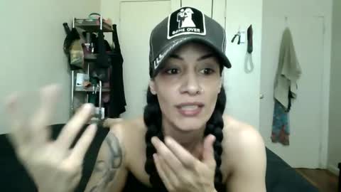 Lit en Cama online show from 30, 9, 2025