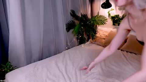 Snapshot of oh__lily chatting on 9, 7, 2026 Lily online show from 9, 7, 2026