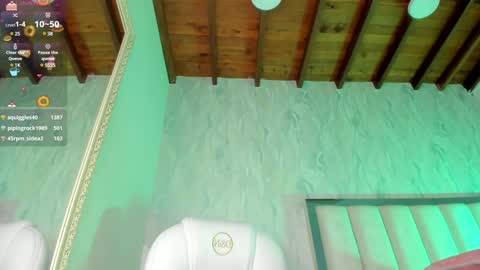 Holly online show from 17, 1, 2025