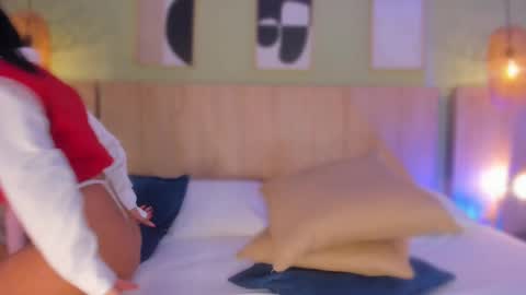 Holly online show from 10, 9, 2025