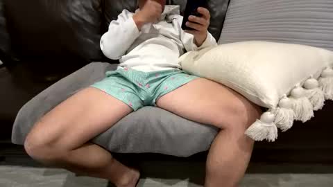 Snapshot of oh_its_lenny chatting on 18, 11, 2025 oh_its_lenny online show from 18, 11, 2025