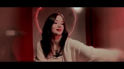 your dear Lilith Chapman online show from 6, 12, 2024