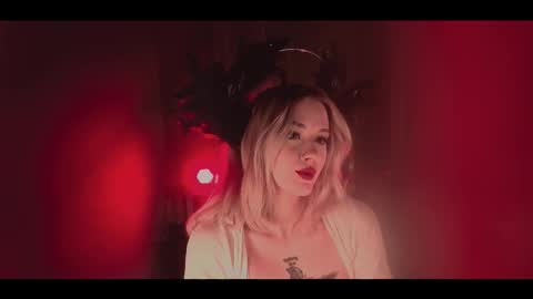 your dear Lilith Chapman online show from 4, 11, 2025